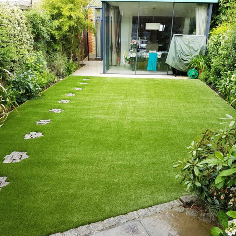 Artificial Grass Garden_1 (1)